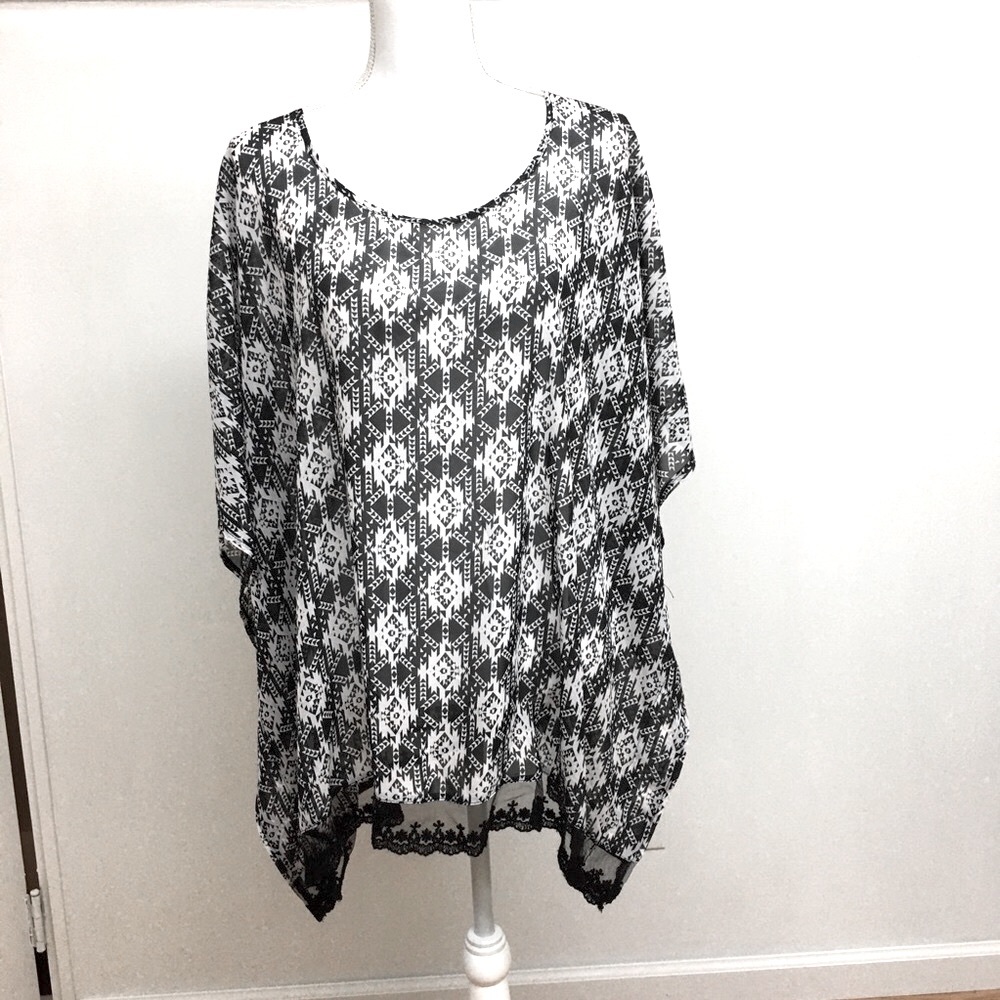 5 for $25 Batwing Top size L/XL.Living Doll.